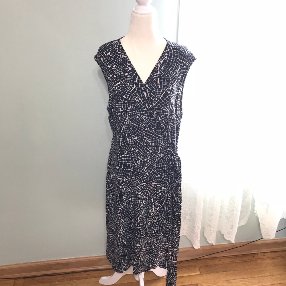 Vince Camuto Mosiac Wrap Knee Length Dress